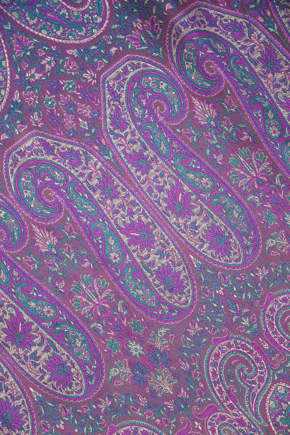 Benares Silk L02677