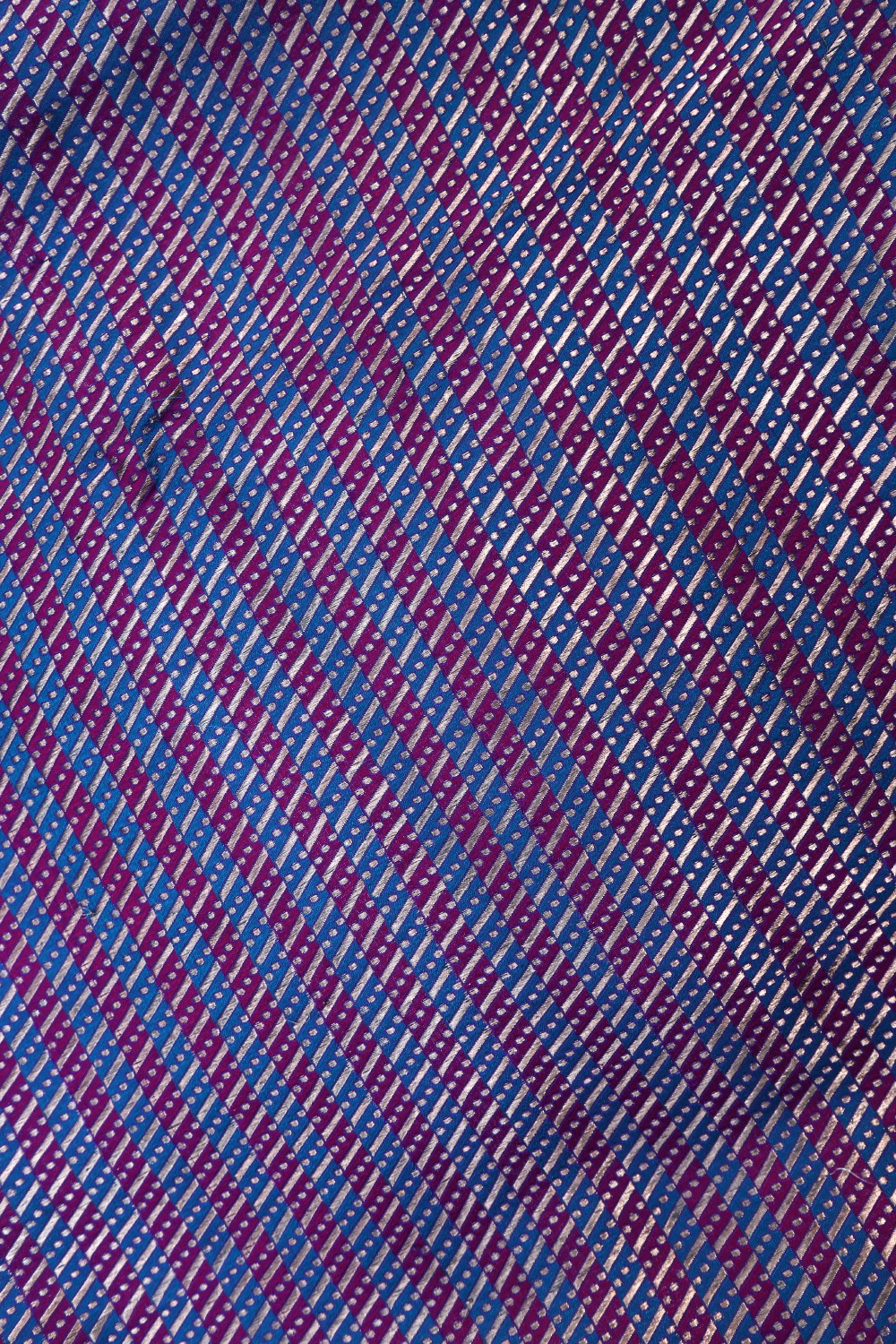 BENARES DUPION SILK L01151