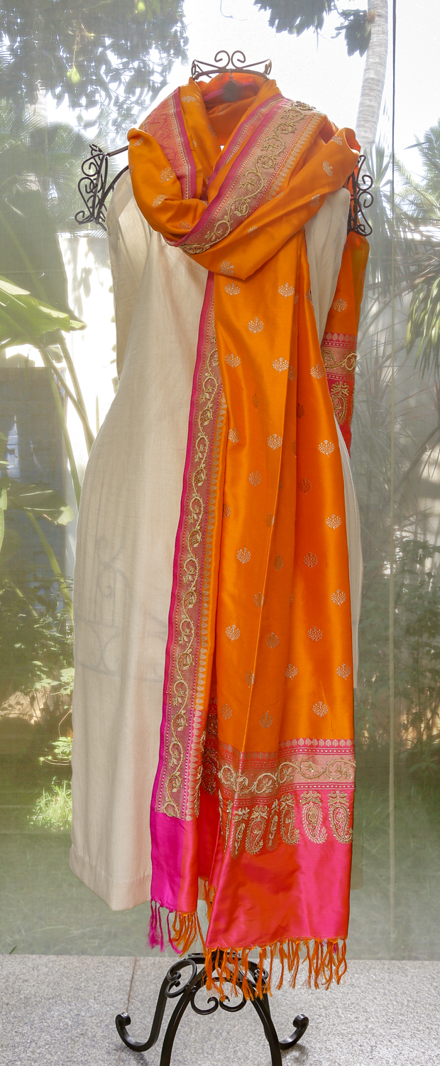 EMBROIDERED BENARES SILK L04435