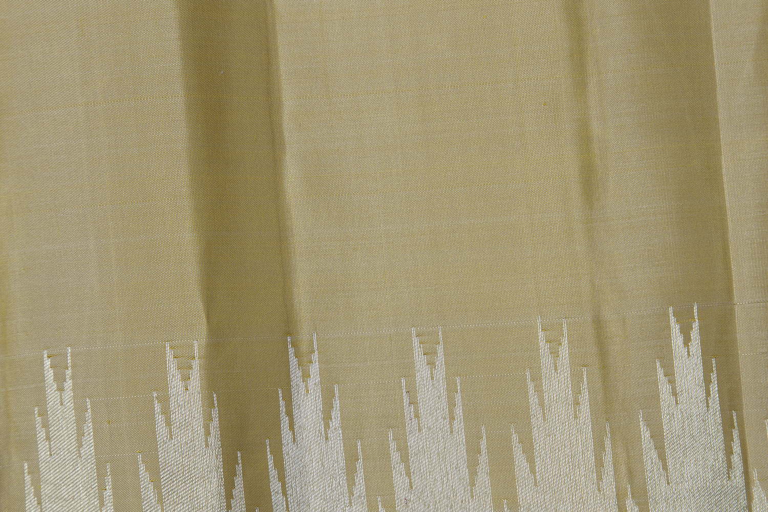 KANCHIVARAM SILK L12261