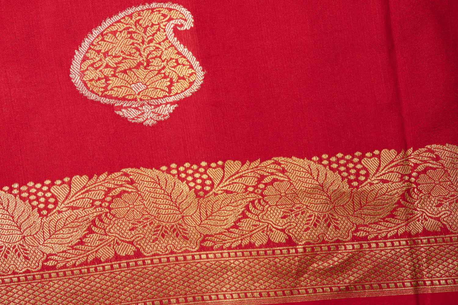 BENARAS GEORGETTE TUSSAR L16345