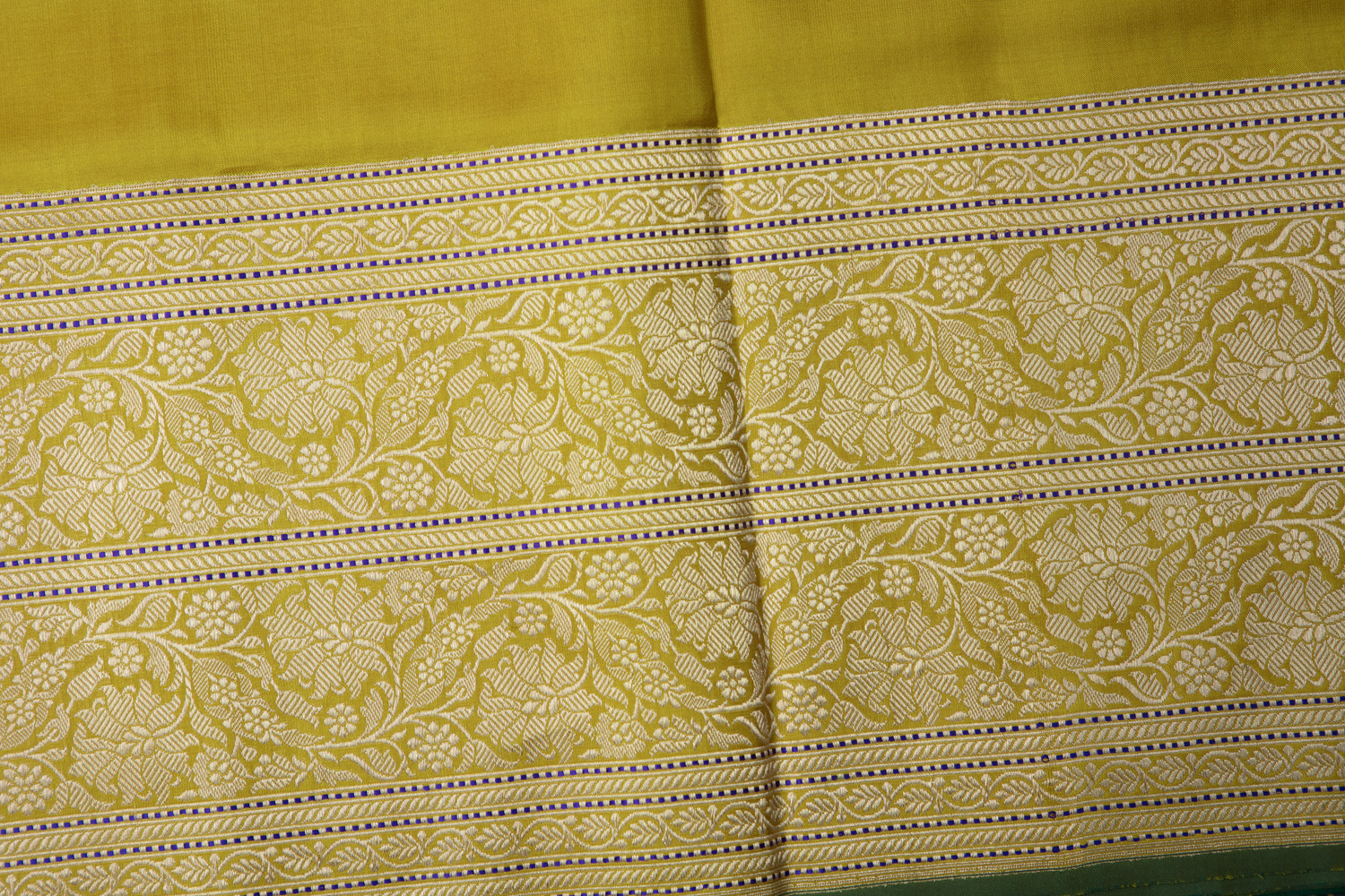 BENARAS SILK L16282