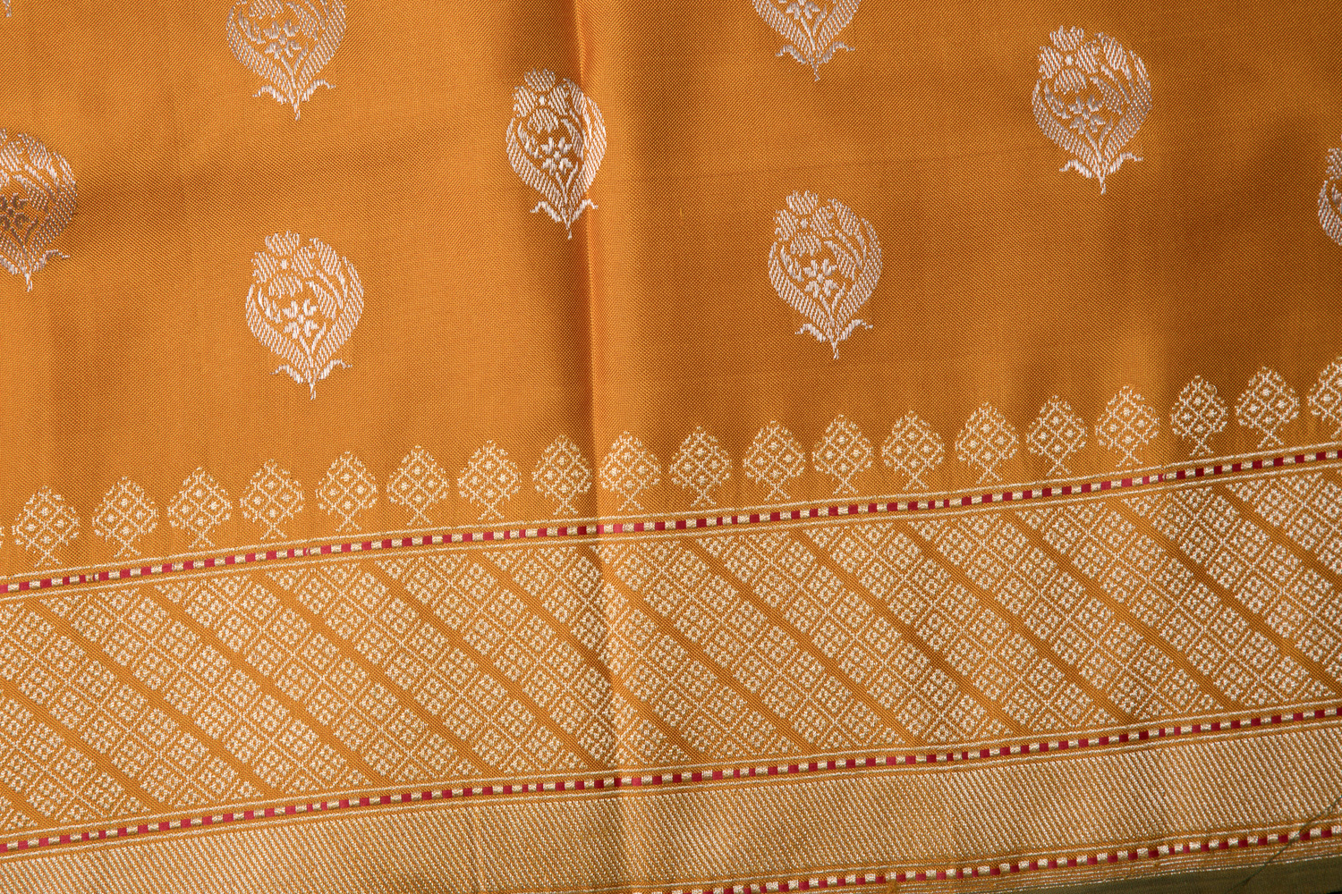 Benaras Silk L16275