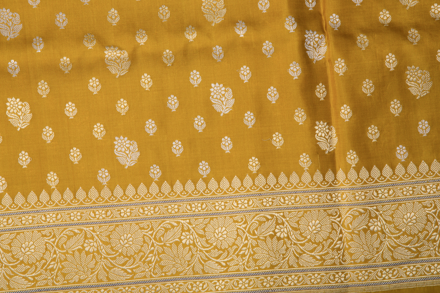 Benaras Silk L16272