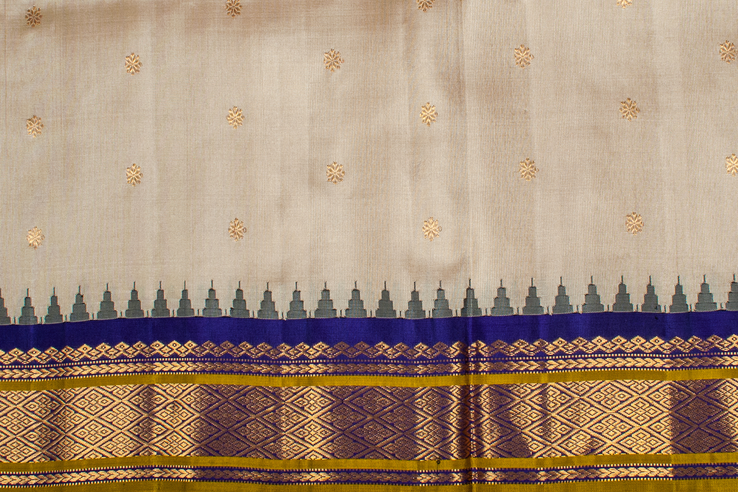 GADWAL SILK  L16404