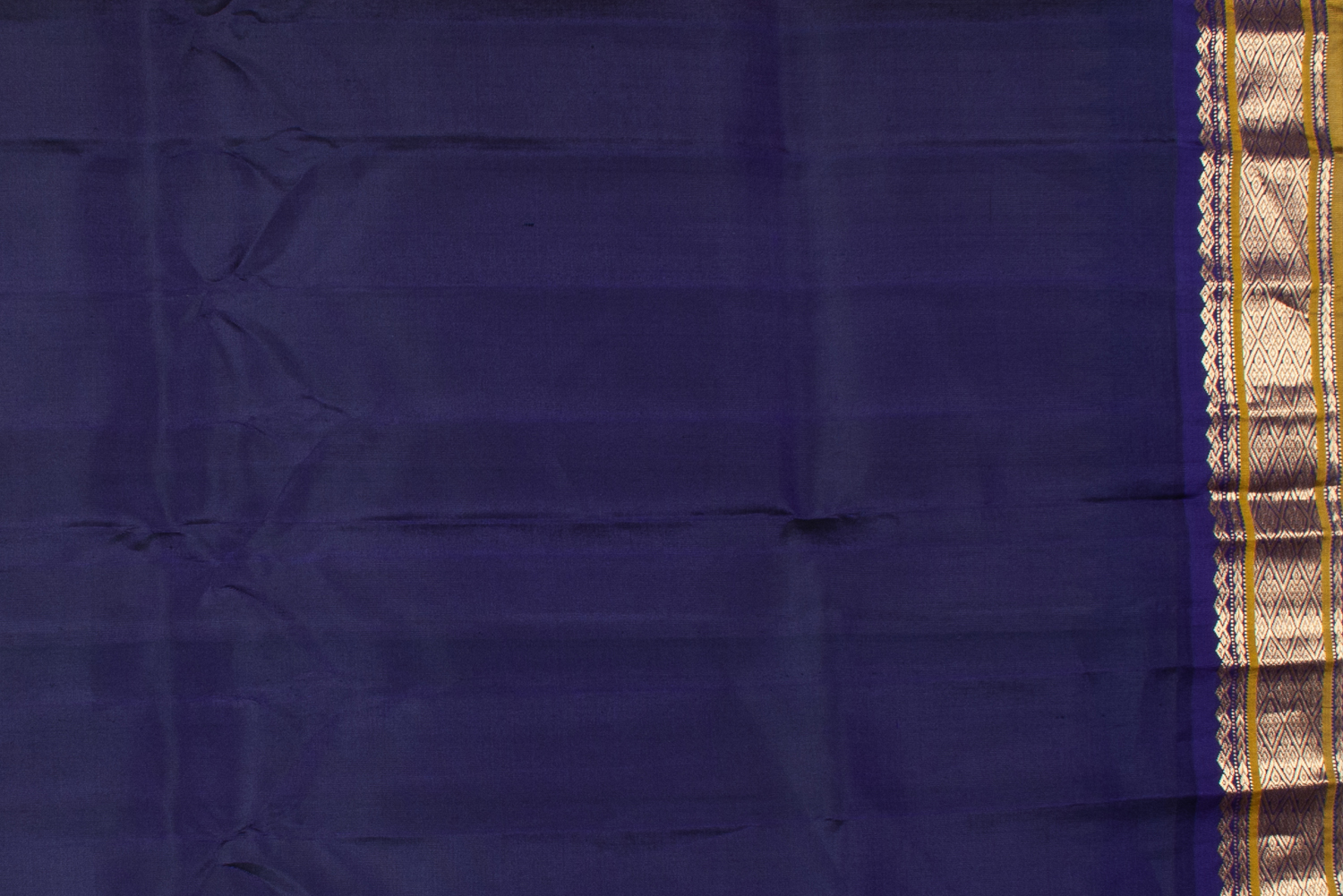 GADWAL SILK  L16404