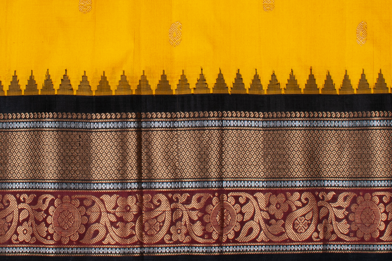 GADWAL SILK  L16414