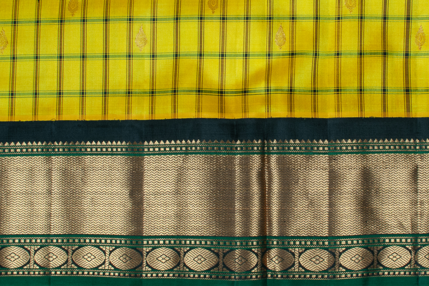 GADWAL SILK  L16410