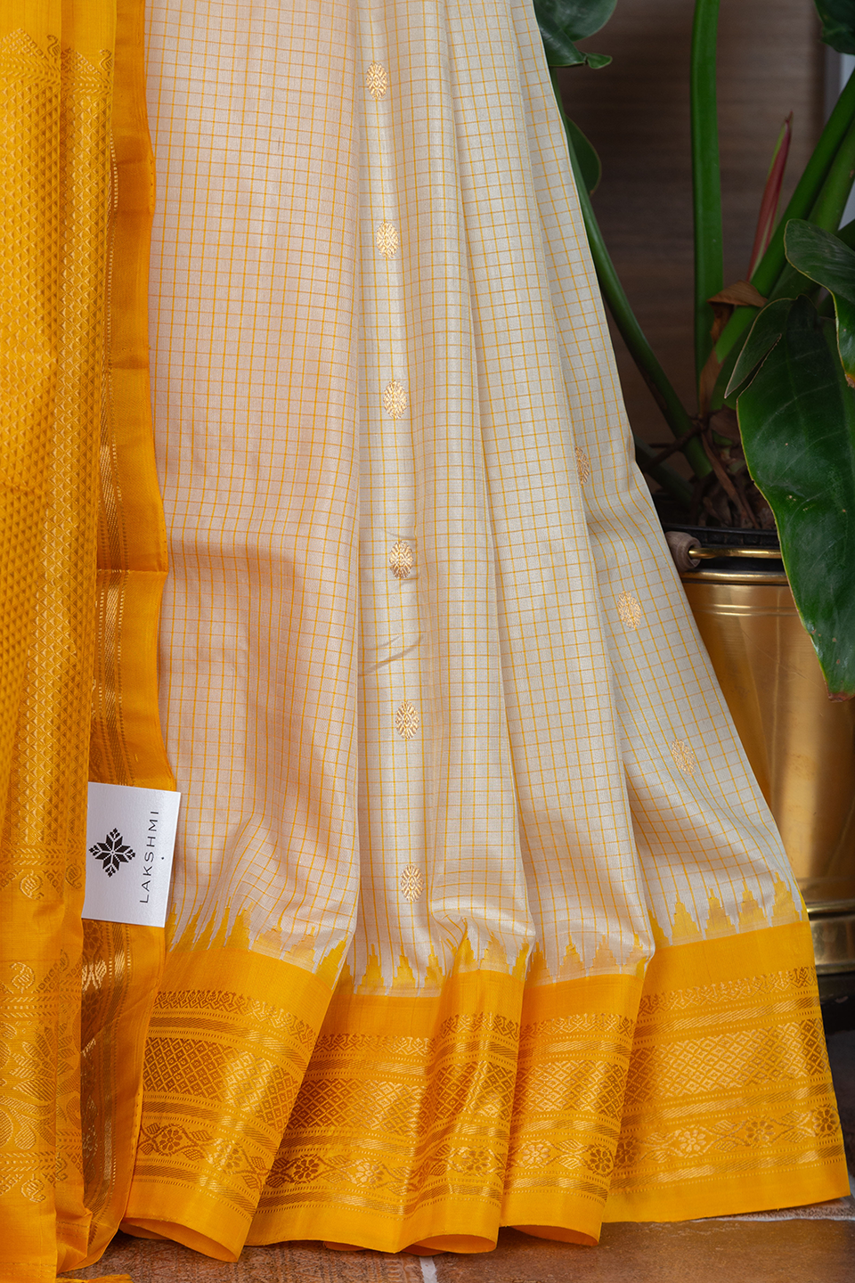 GADWAL L18279