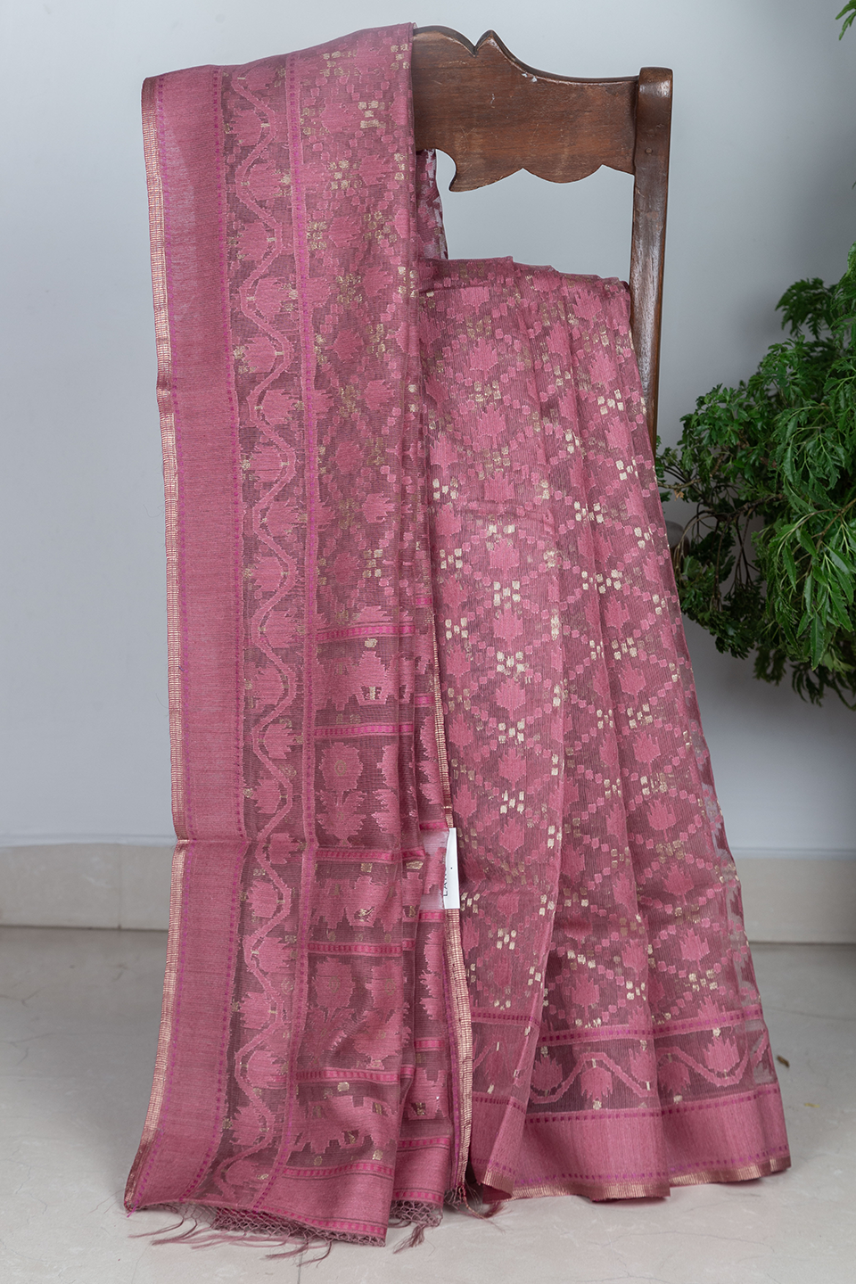 BENARAS L18381