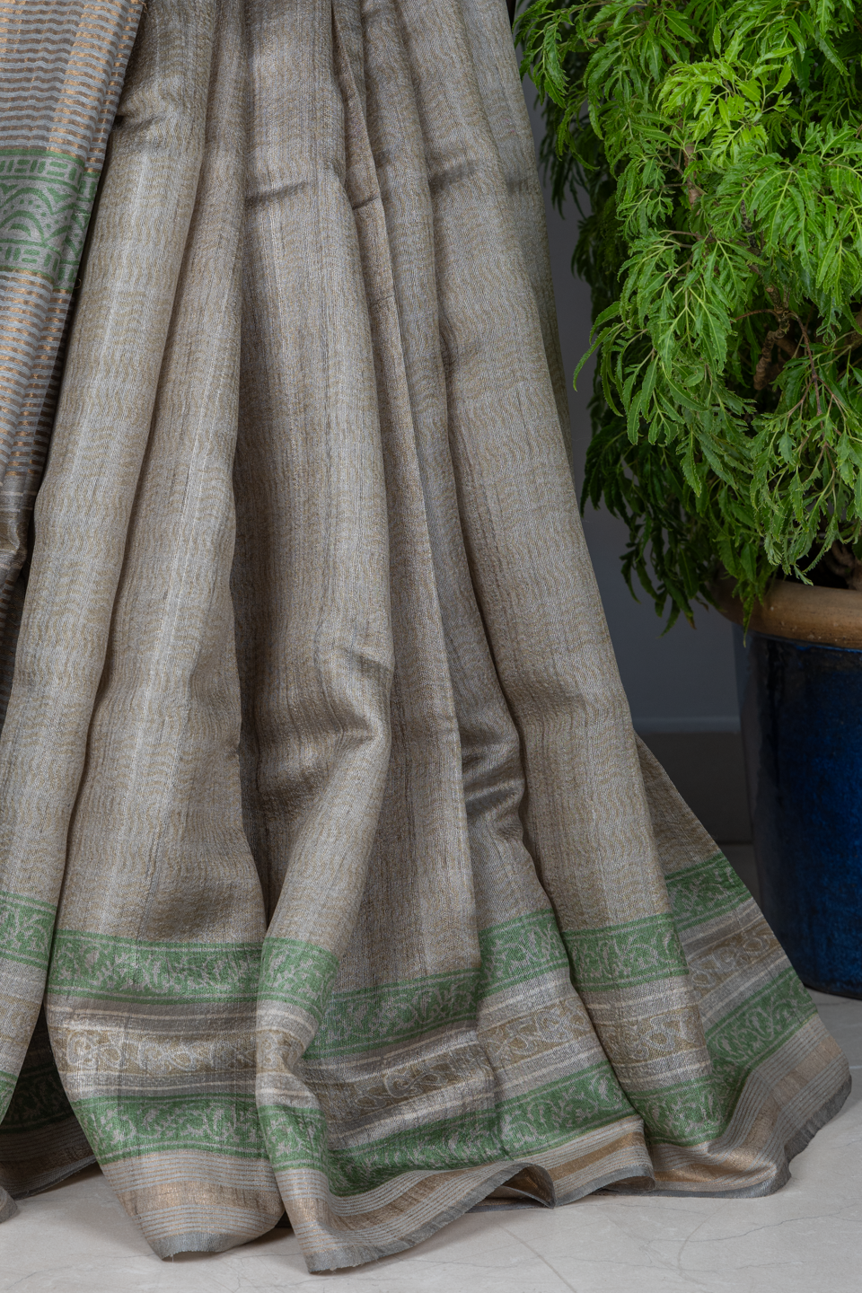 BLEND OF MULBERRY RAW SILK WITH TUSSAR MAEX0453D