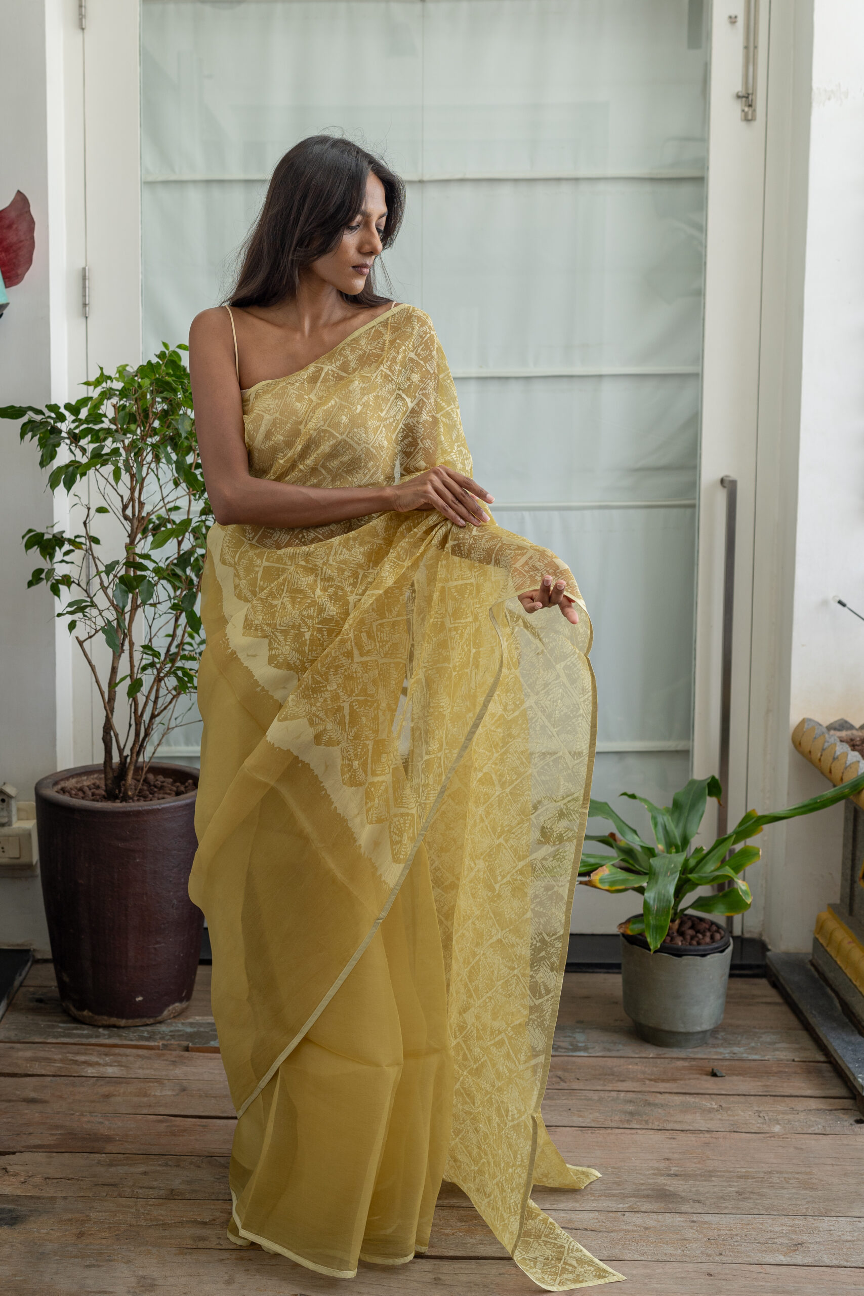 NATURAL DYED ORGANZA L20278
