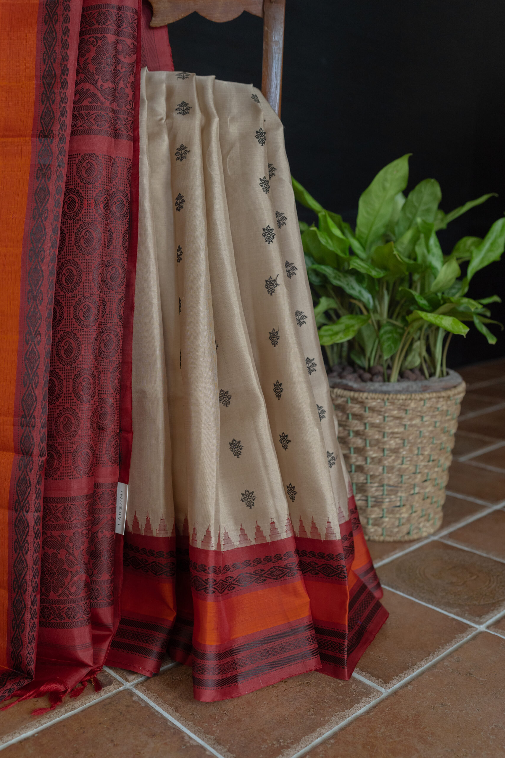 GADWAL SILK L20240