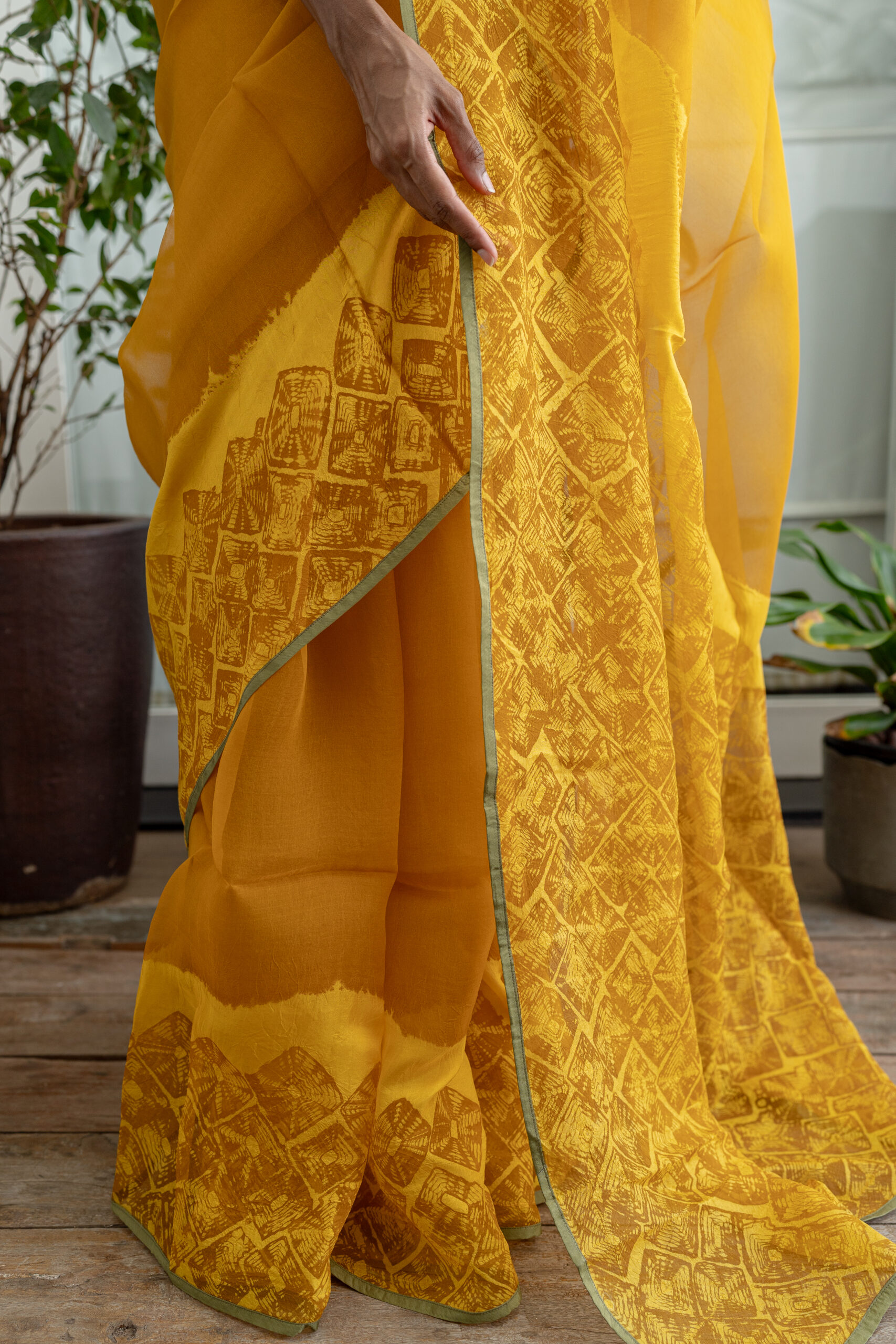 NATURAL DYED ORGANZA L20301