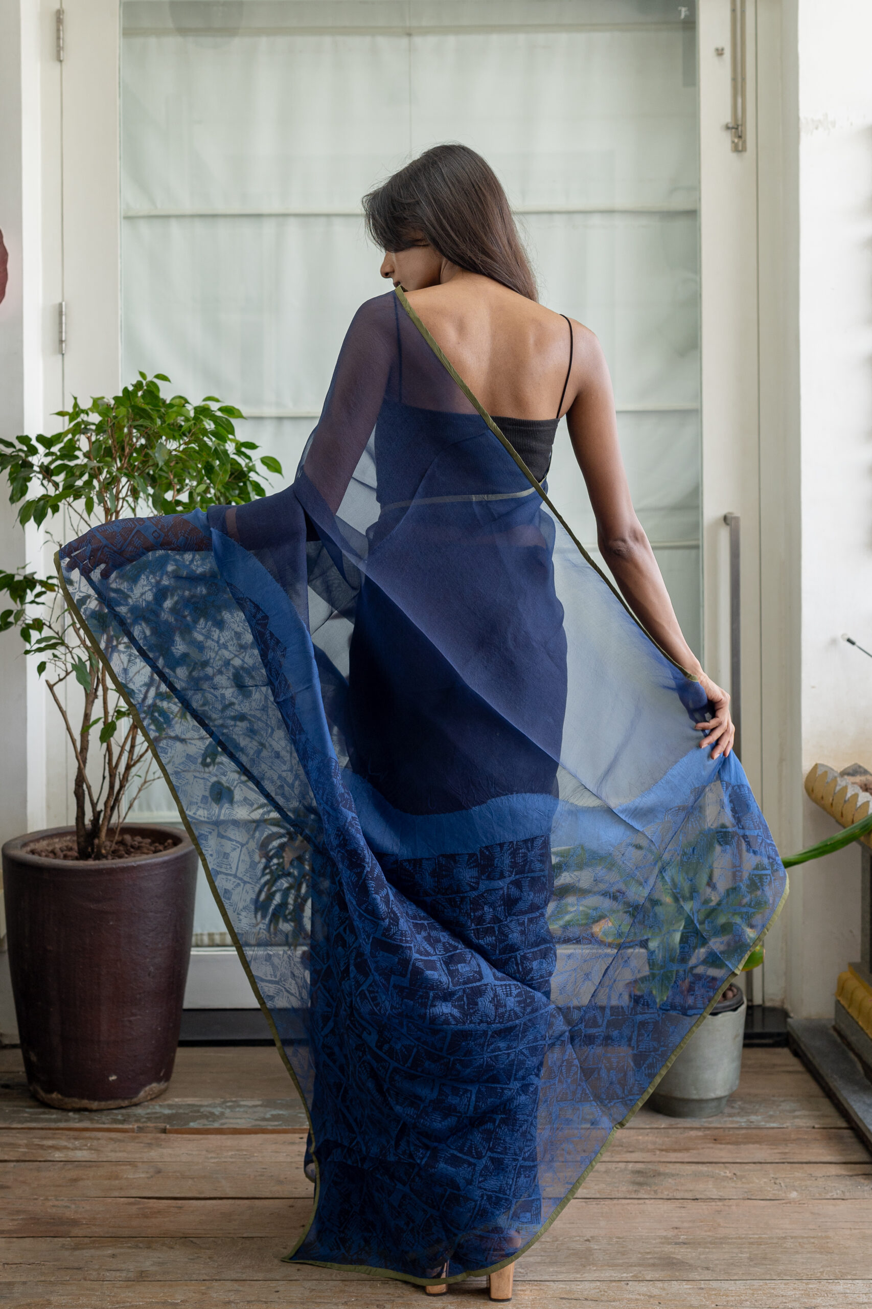 NATURAL DYED ORGANZA L20294