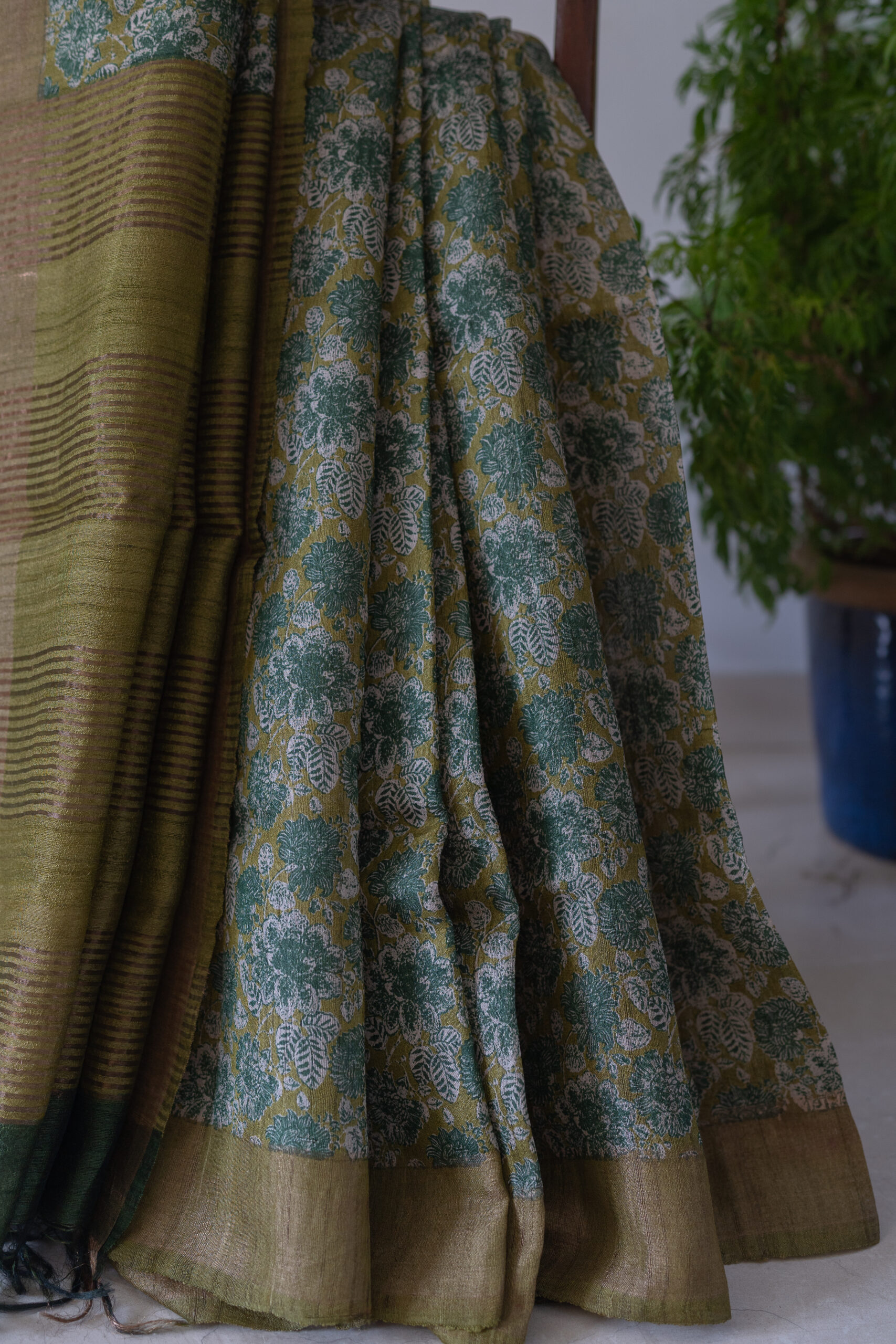 DESI TUSSAR MAEX5302N