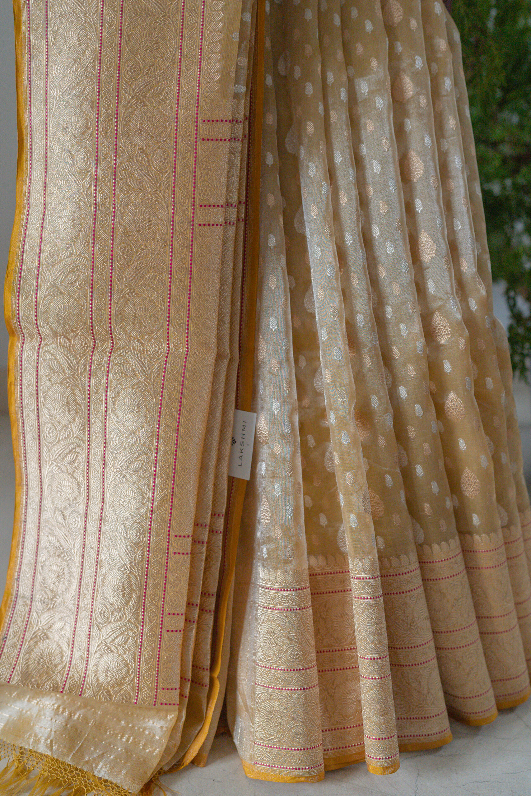 BENARES TISSUE KORA L20565