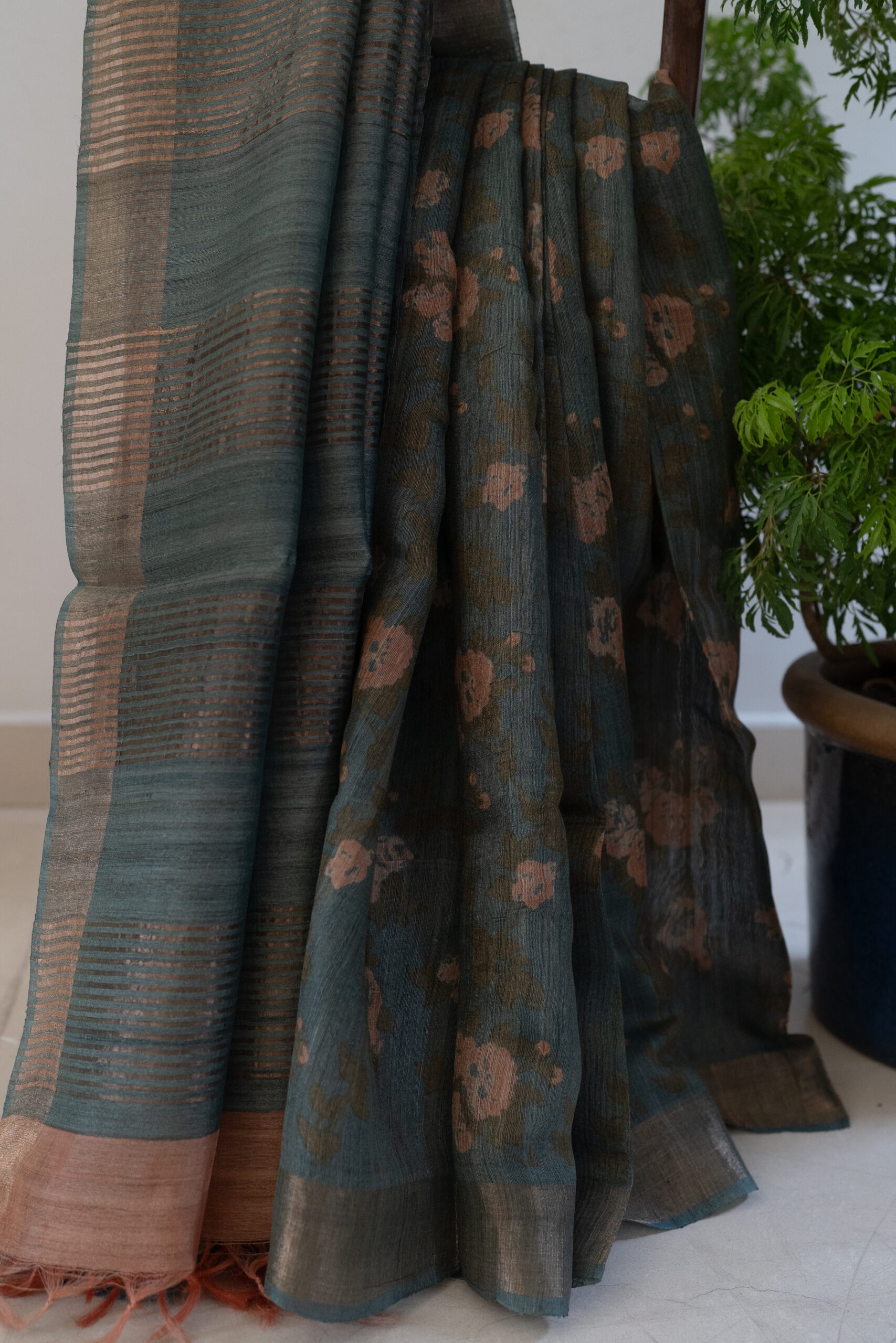 DESI TUSSAR MAEX3551X