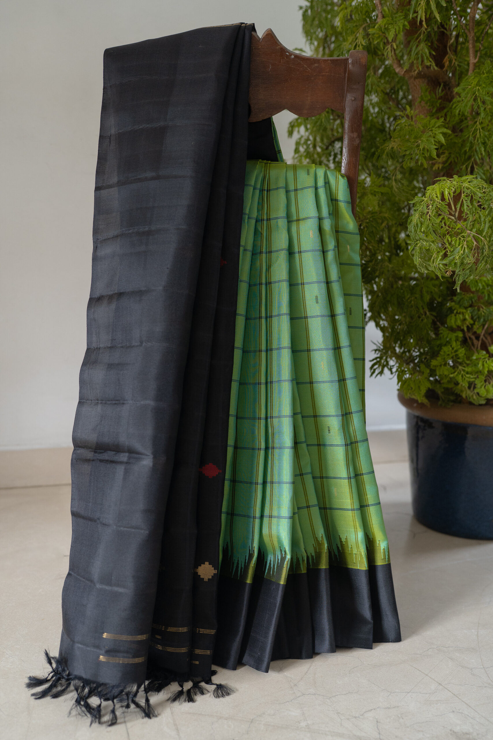GADWAL SILK L21673