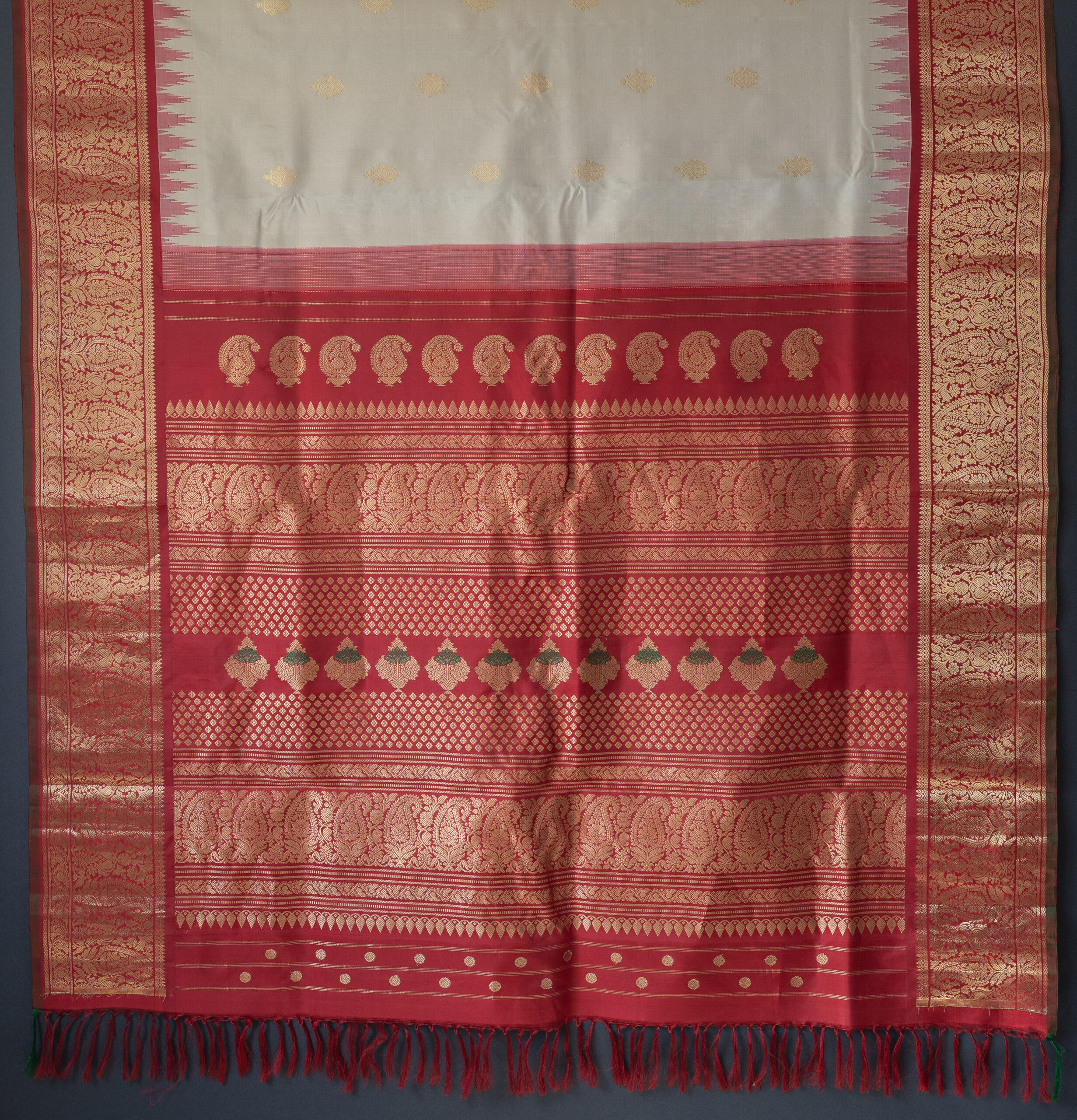 GADWAL SILK L21658