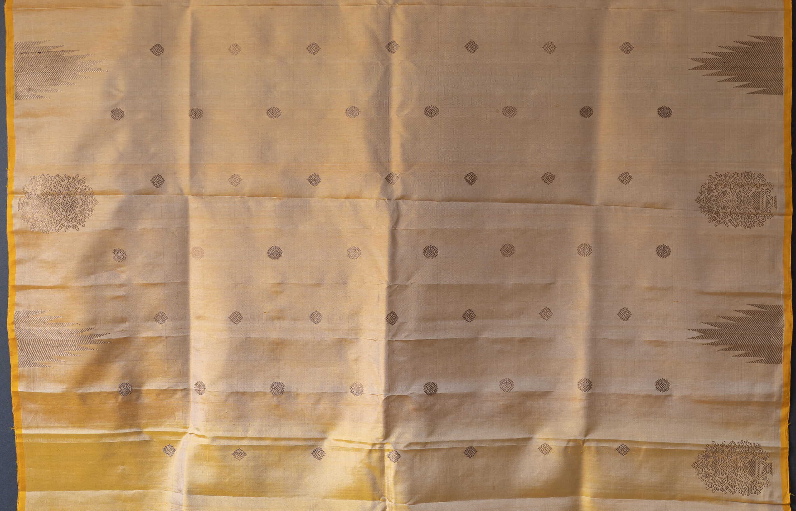 GADWAL SILK L21674