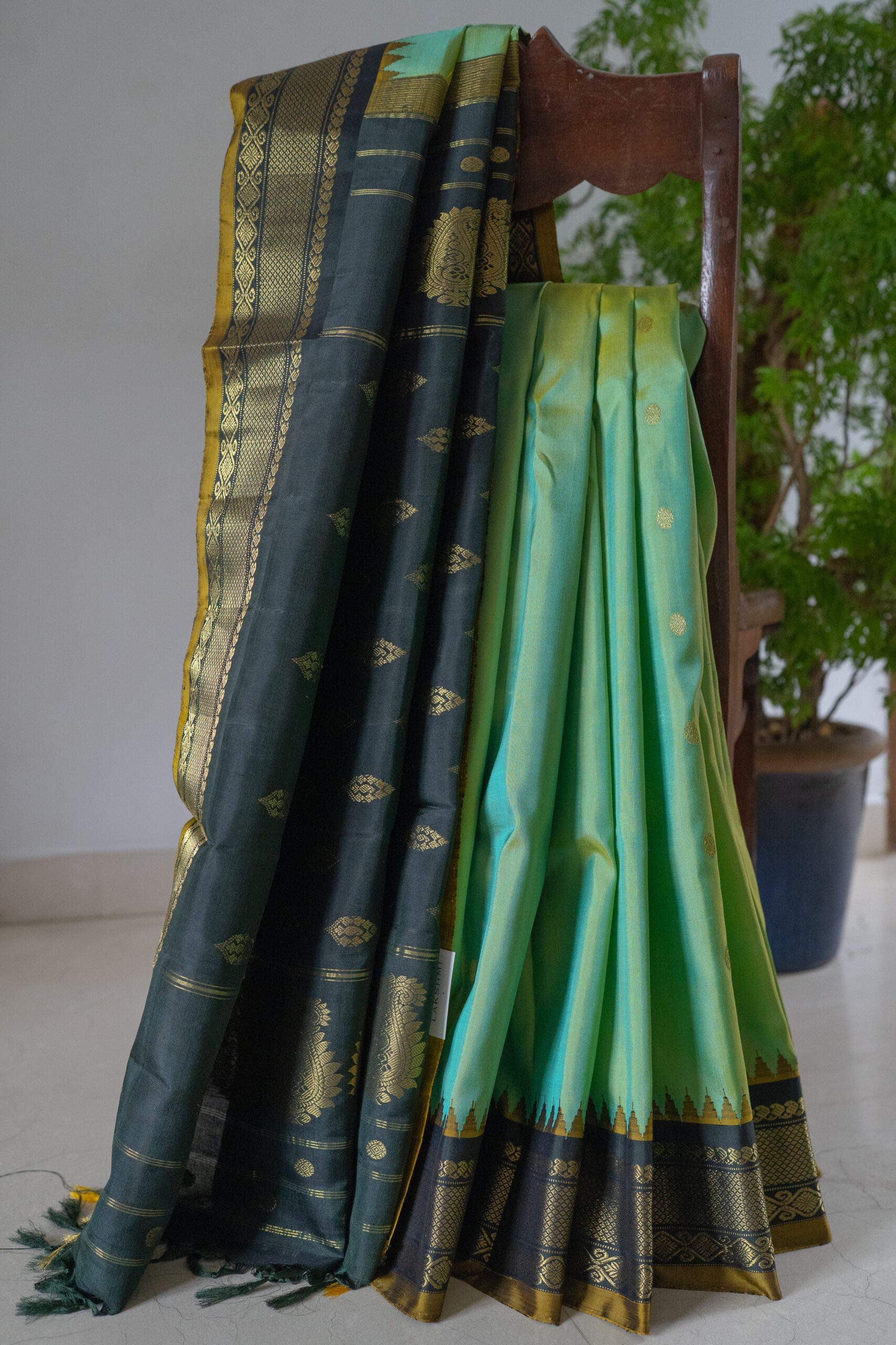 GADWAL SILK L22118