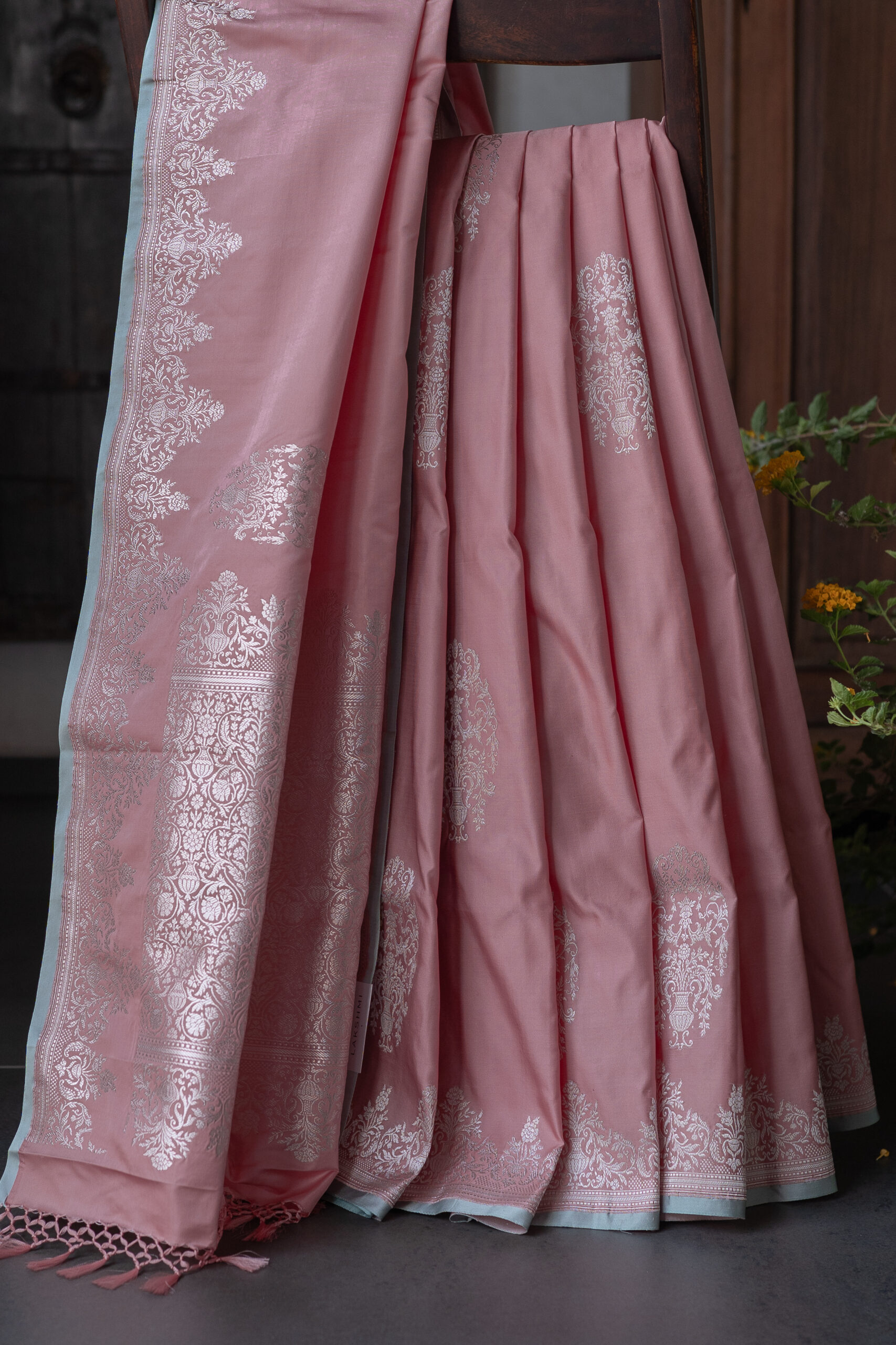 BENARES SATIN SILK L23361