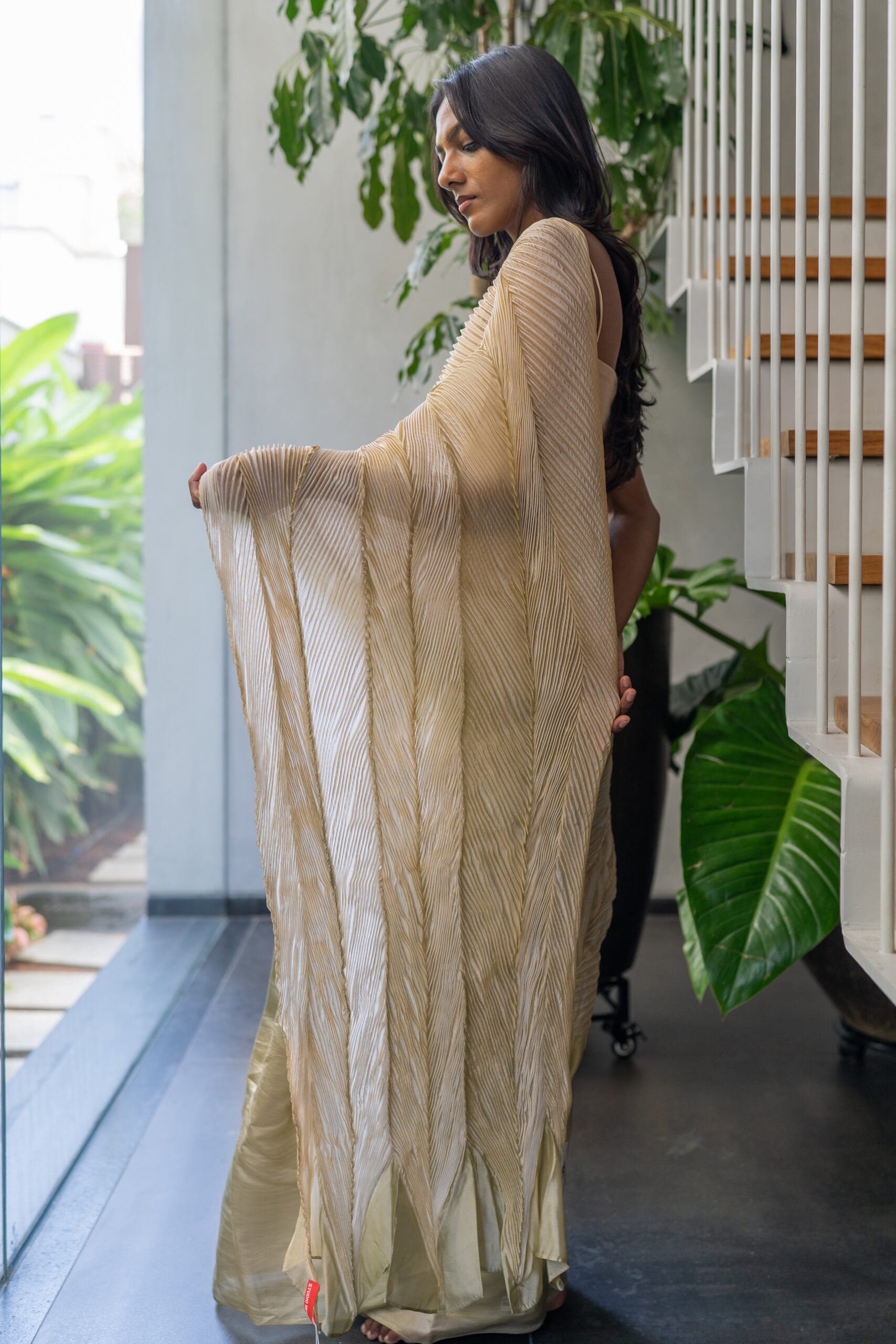 STUDIO MEDIUM SILK L23415