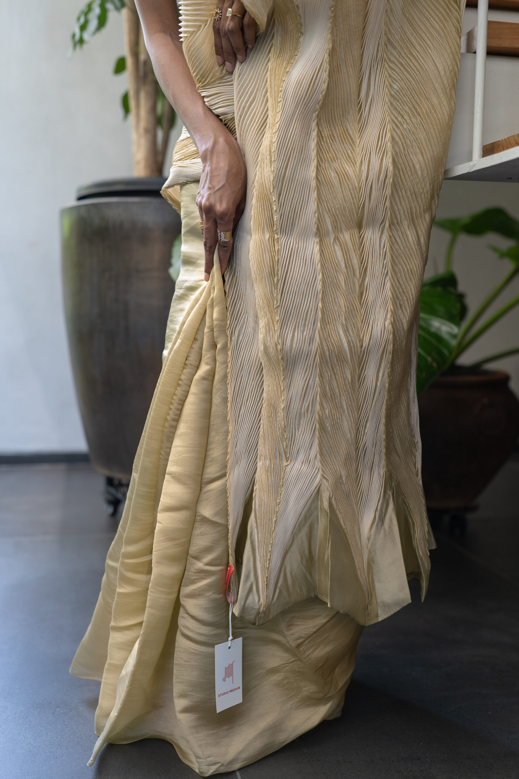 STUDIO MEDIUM SILK L23415