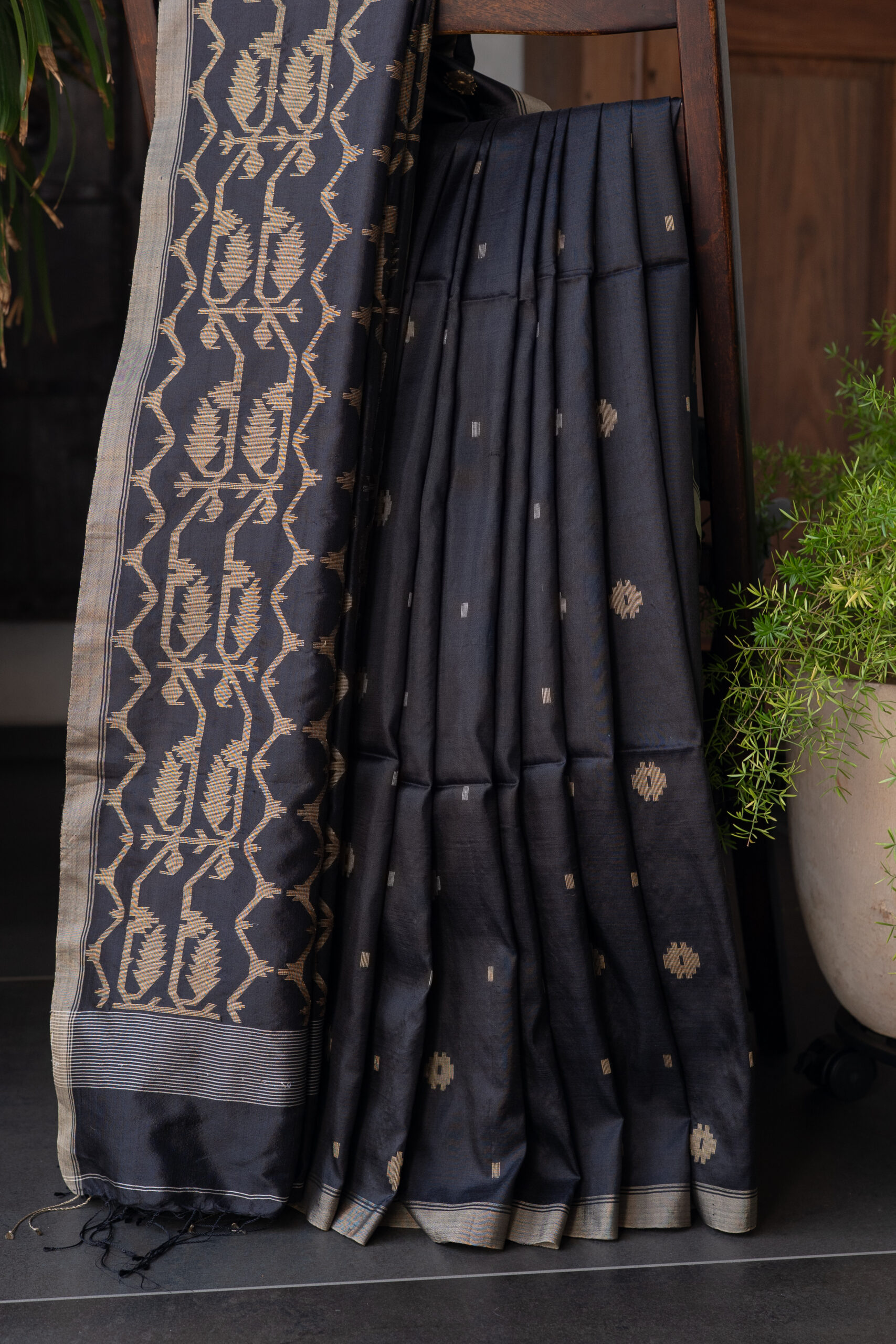 SILK JAMDHANI L22068